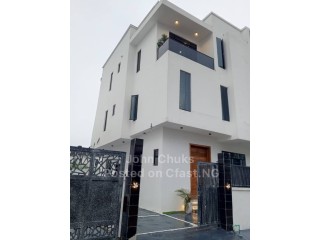 Newly built fully detached 5bdrm duplex with swimming pool for sale at Lekki