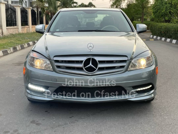 mercedes-benz-c300-2009-model-big-0