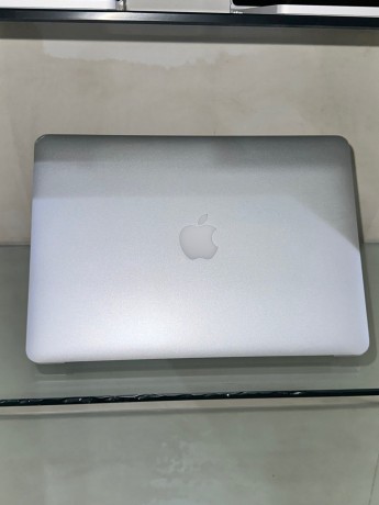 uk-used-apple-macbook-air-2017core-i5-8gb256gb-big-2